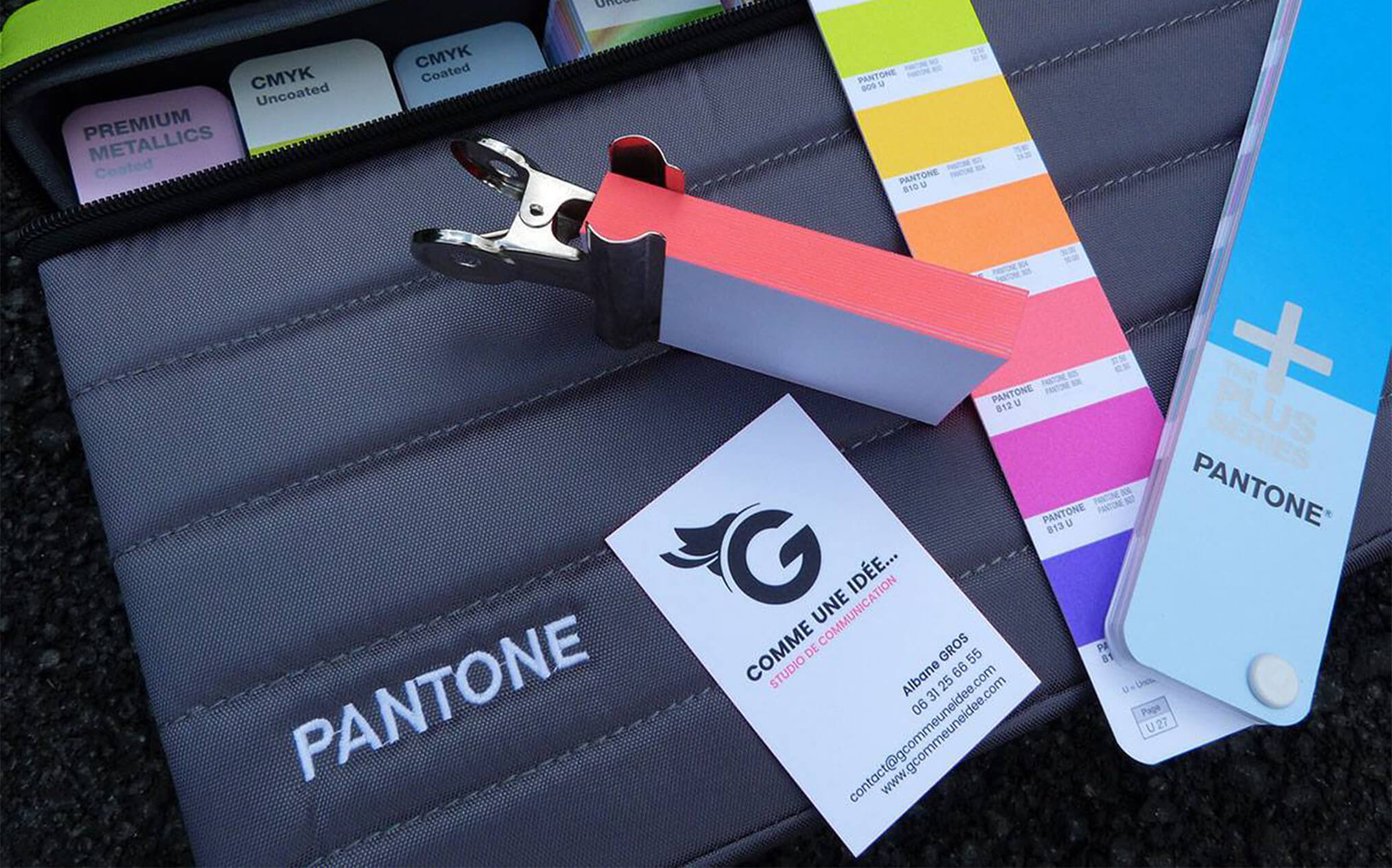 Agence de communication Tours - Pantone